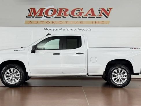 Used 2021 Chevrolet Silverado 1500 Custom w/ LPO, Dark Essentials Package AWD/4WD image 7