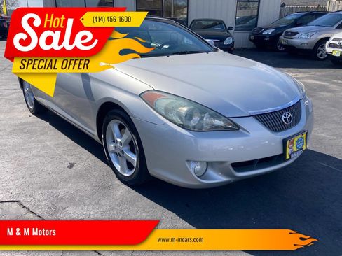 Used 2004 Toyota Solara SE image 1