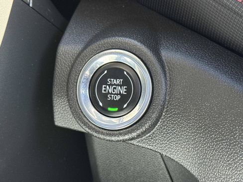 Used 2023 Chevrolet TrailBlazer RS AWD/4WD image 15