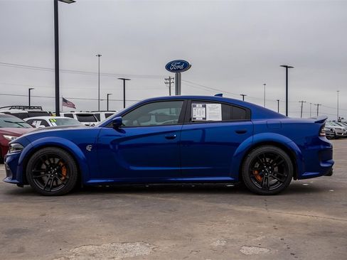 Used 2022 Dodge Charger SRT Hellcat w/ Harman/Kardon Audio Group image 8