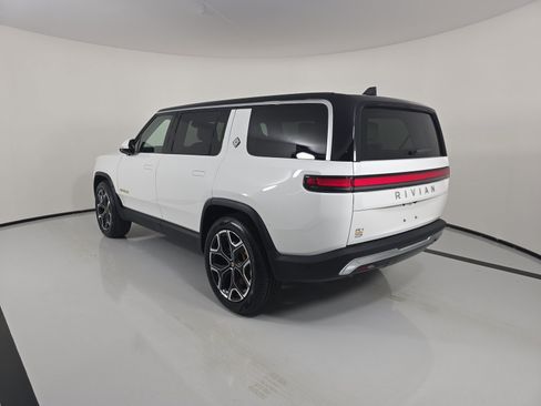 Used 2023 Rivian R1S Adventure Quad AWD/4WD image 3
