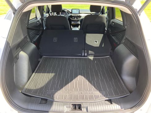Used 2024 Ford Escape Active w/ Cold Weather Package FWD image 8