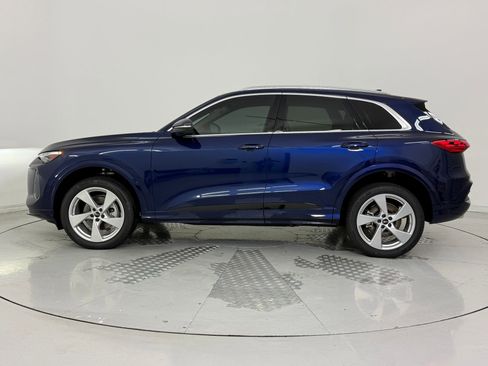 New 2025 Audi Q5 Premium Plus image 2