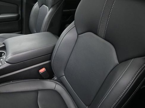 Used 2025 Honda Pilot Touring image 18