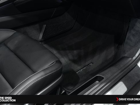 Used 2022 Porsche 911 Carrera S w/ Premium Package image 24