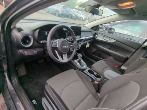 Used 2024 Kia Forte LX FWD image 7