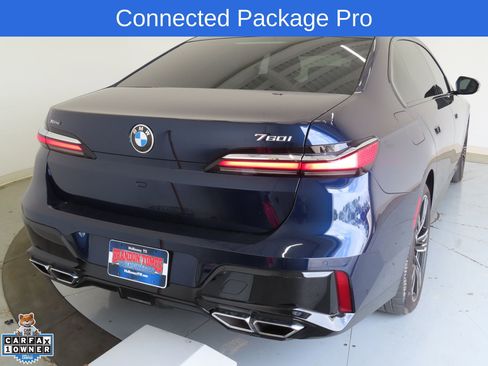 Used 2023 BMW 760i xDrive w/ Executive Package AWD/4WD image 3