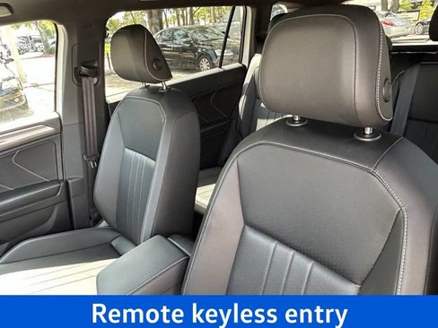 Certified 2023 Volkswagen Tiguan SE R-Line FWD image 20