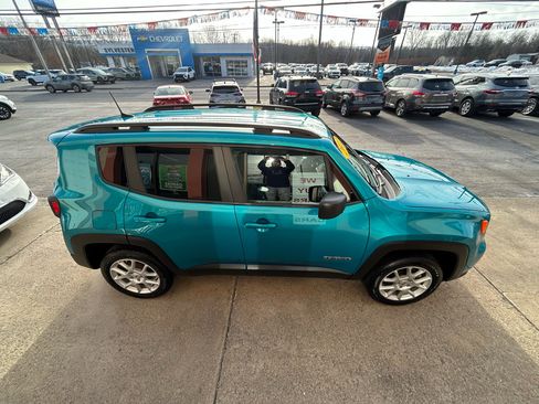 Used 2022 Jeep Renegade Sport w/ Sport Appearance Group image 7