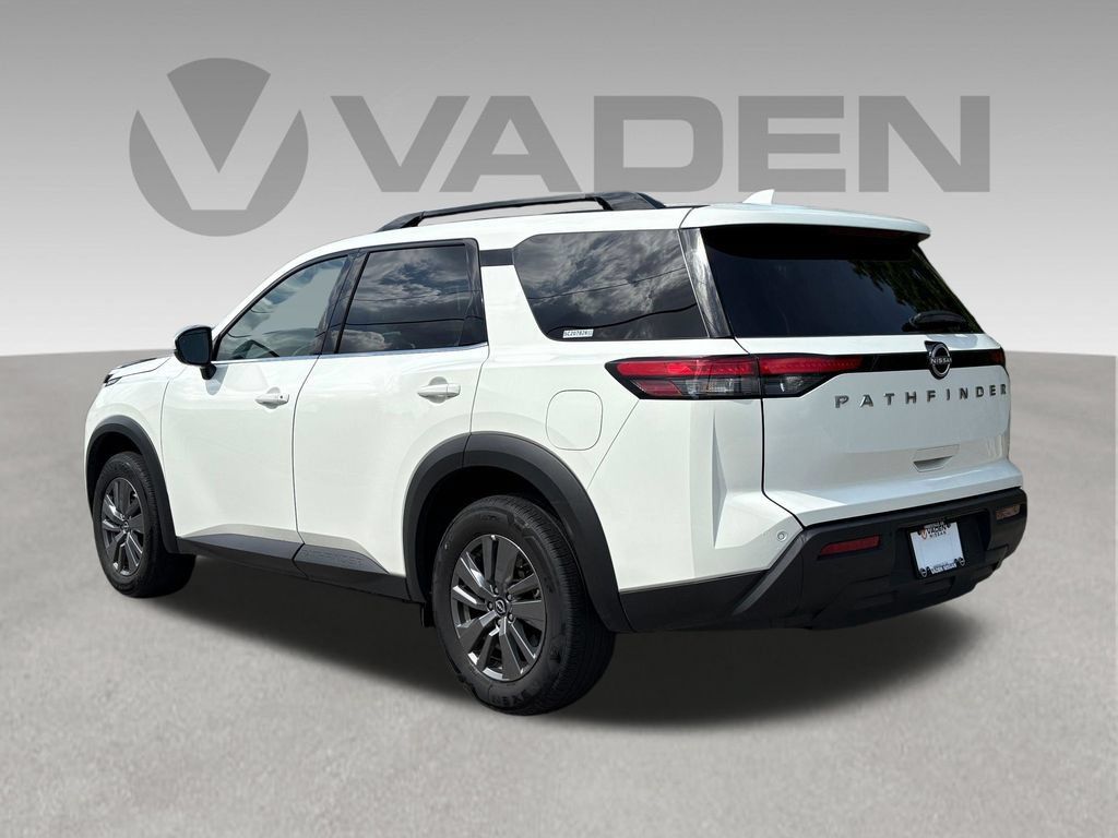 Used 2025 Nissan Pathfinder SV FWD image 19