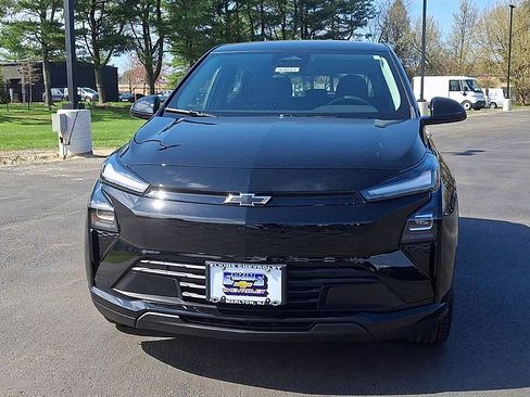 New 2027 Chevrolet Bolt LT w/ Comfort Package FWD image 6