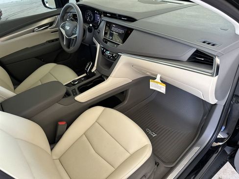 New 2026 Cadillac XT5 Premium Luxury w/ Driver Assist Package FWD image 39