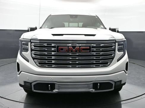 Used 2023 GMC Sierra 1500 Denali w/ Technology Package AWD/4WD image 34