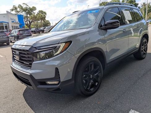 Certified 2024 Honda Passport Black Edition image 6