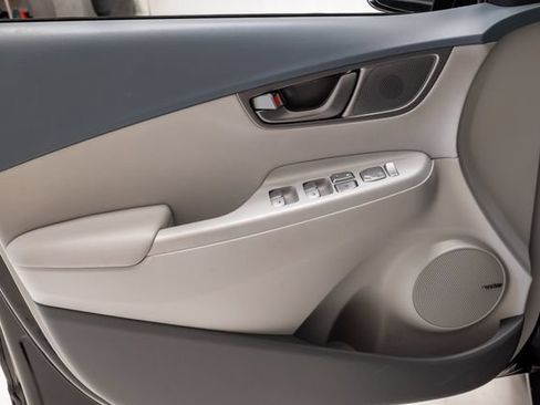 Used 2020 Hyundai Kona Ultimate FWD image 8