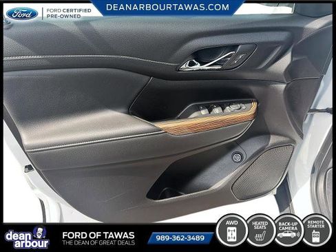 Used 2023 GMC Acadia SLE w/ Driver Convenience Package AWD/4WD image 4