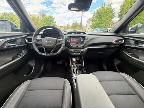 Used 2023 Chevrolet TrailBlazer RS w/ Sun and Liftgate Package FWD image 25