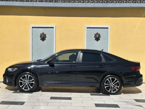 Used 2023 Volkswagen Jetta Sport image 10