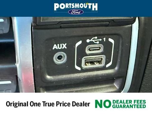 Used 2020 Jeep Wrangler Unlimited Sahara AWD/4WD image 14