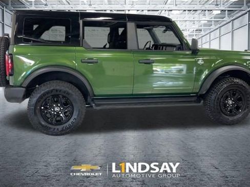 Used 2025 Ford Bronco Outer Banks w/ Sasquatch Package AWD/4WD image 2