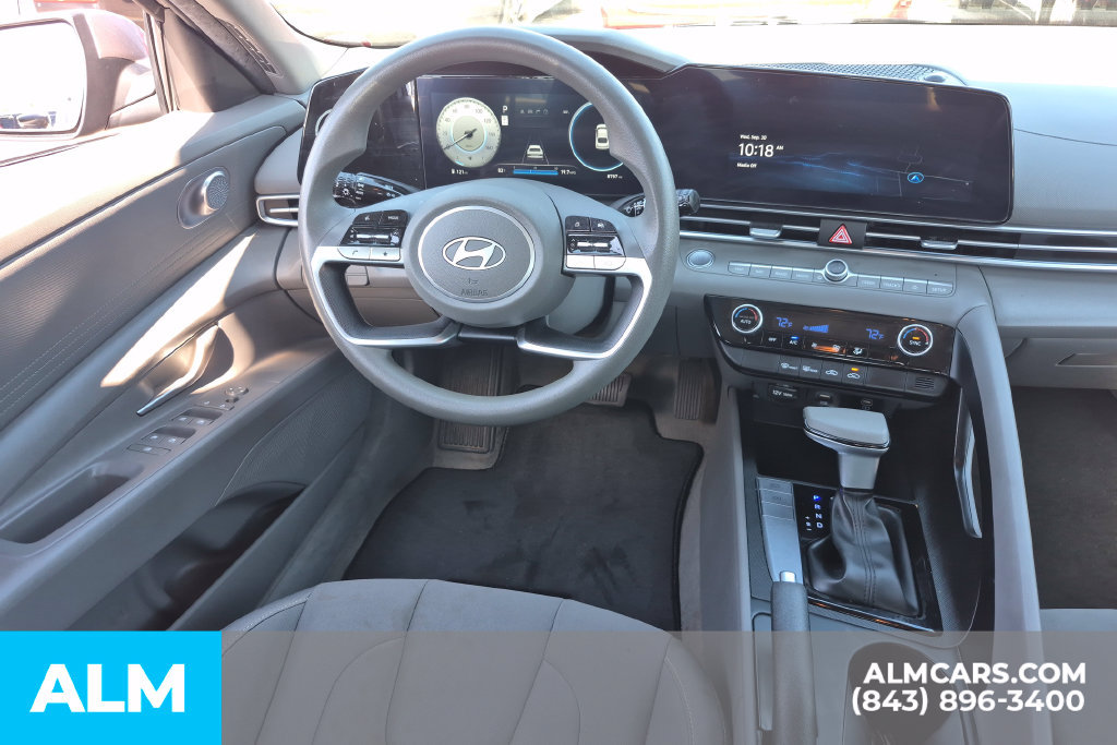Certified 2024 Hyundai Elantra SEL FWD image 23