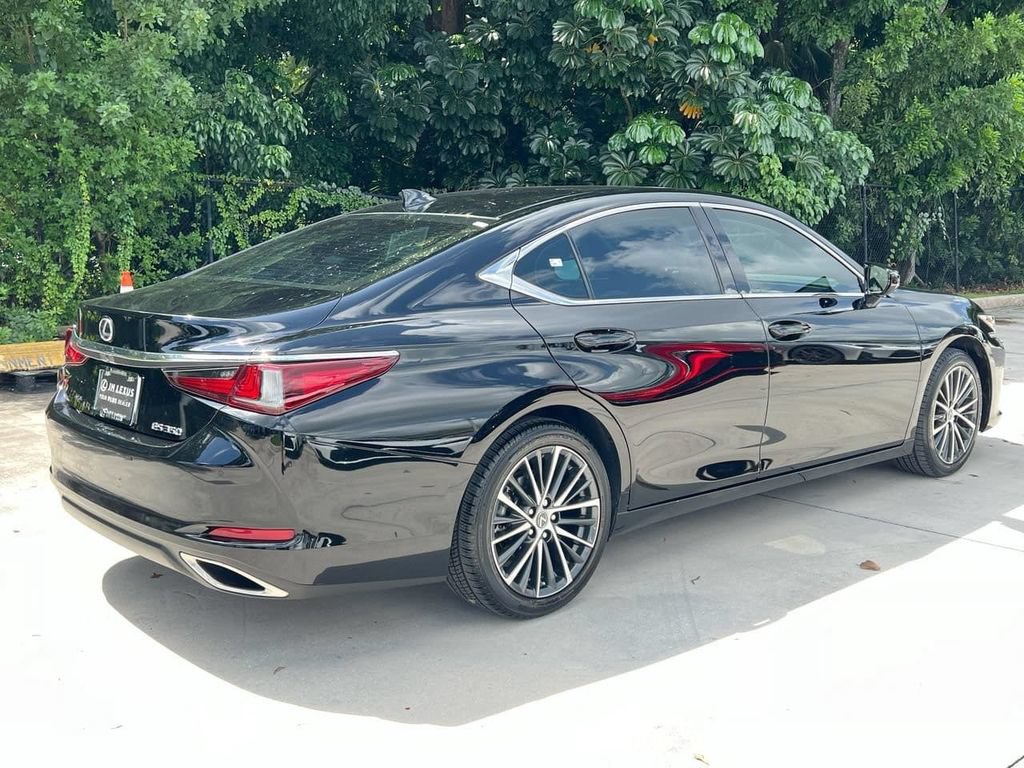 Certified 2024 Lexus ES 350 w/ Premium Package FWD image 7
