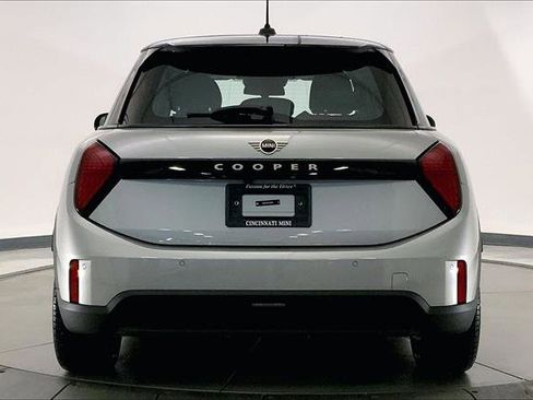 New 2026 MINI Cooper 4-Door Hardtop image 3