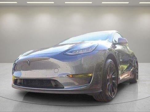 Used 2021 Tesla Model Y Long Range AWD/4WD image 22