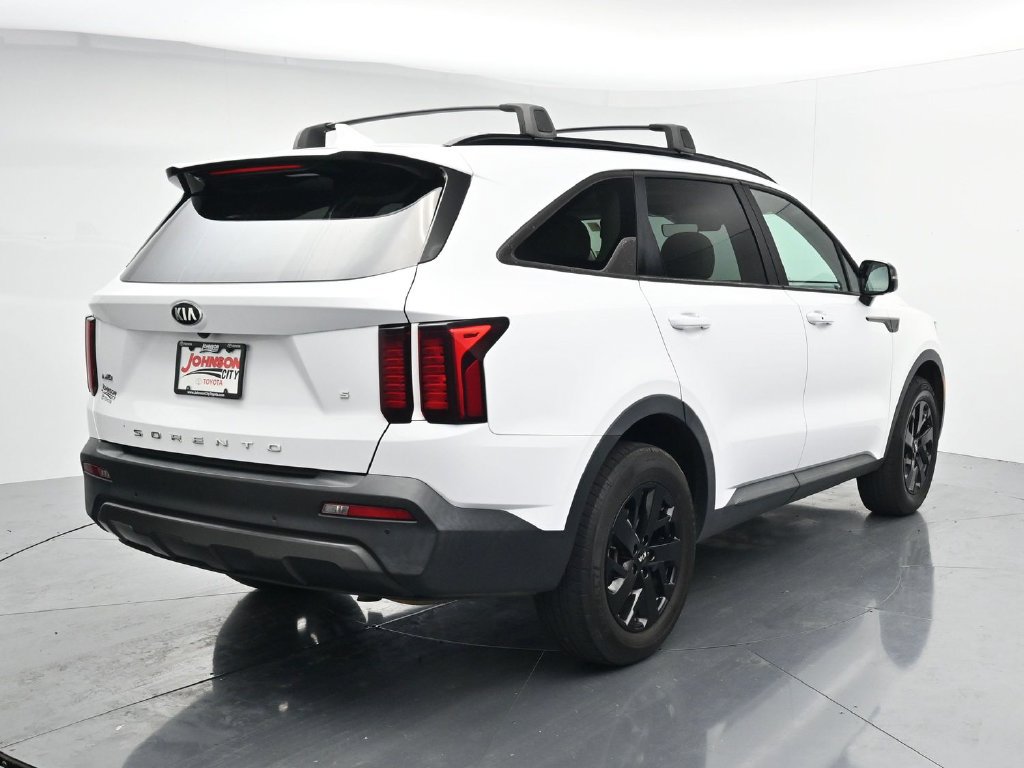 Used 2021 Kia Sorento S w/ Panoramic Sunroof Package AWD/4WD image 7