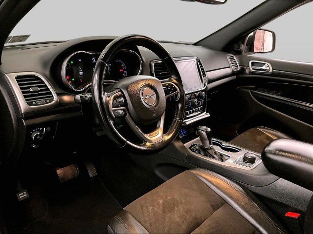 Used 2022 Jeep Grand Cherokee Laredo X AWD/4WD image 12