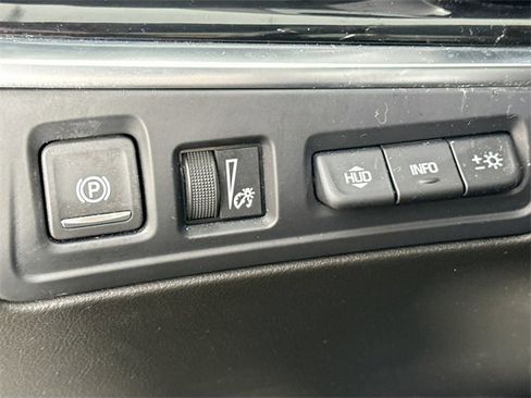 Used 2024 Cadillac XT6 Sport w/ LPO, ONYX Package image 26