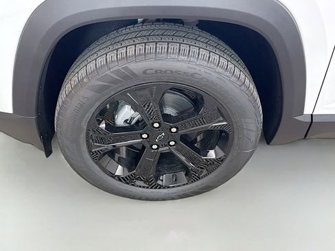 New 2026 Chevrolet Equinox LT FWD image 31