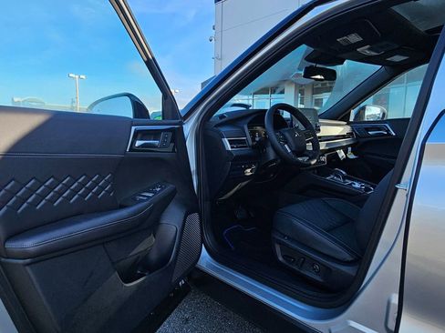 New 2025 Mitsubishi Outlander SEL Black Edition image 14