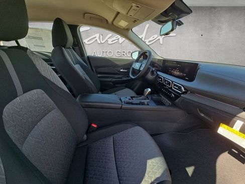 New 2026 Nissan Sentra SV FWD image 24