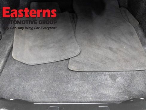 Used 2022 BMW 330i xDrive Sedan w/ M Sport Package image 9