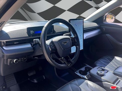 Used 2021 Ford Mustang Mach-E Select w/ Comfort/Appearance Package image 13