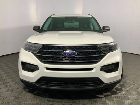 Used 2021 Ford Explorer XLT w/ Class III Trailer Tow Package AWD/4WD image 5