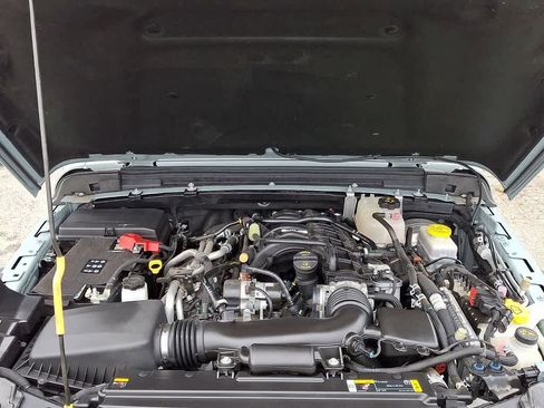 Used 2023 Jeep Wrangler Sport image 27