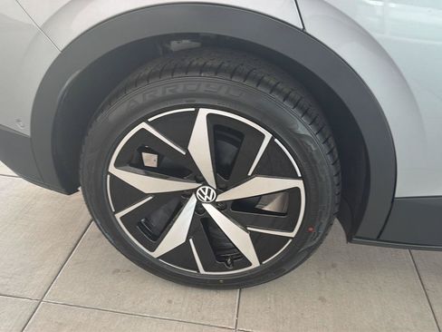 Used 2023 Volkswagen ID.4 Pro S RWD image 11