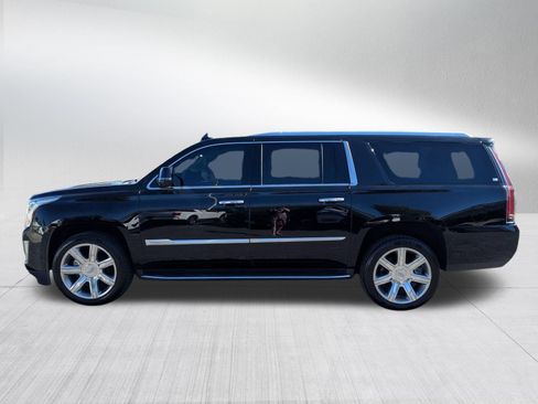 Used 2020 Cadillac Escalade ESV Luxury AWD/4WD image 2