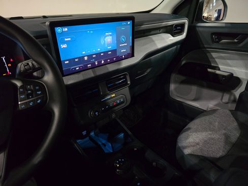 New 2025 Ford Maverick XLT w/ XLT Luxury Package FWD image 20