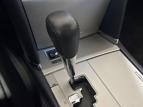 Used 2010 Toyota Camry SE FWD image 16