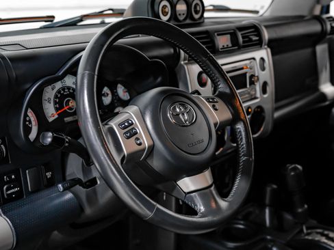 Used 2014 Toyota FJ Cruiser 4WD w/ Trail Teams Ultimate Edition image 22