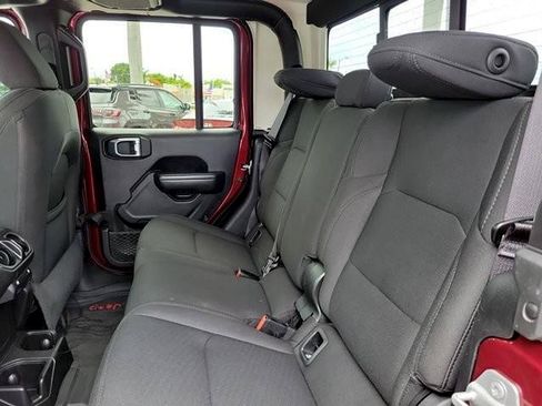 Used 2021 Jeep Gladiator Sport AWD/4WD image 18