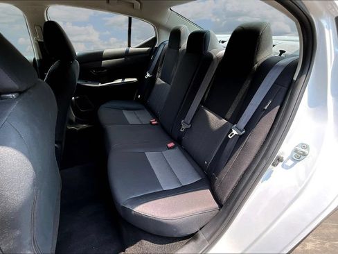 Used 2025 Nissan Sentra SV FWD image 24