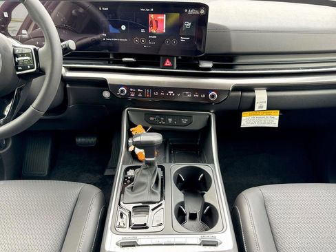 New 2025 Kia Carnival SX Prestige image 13