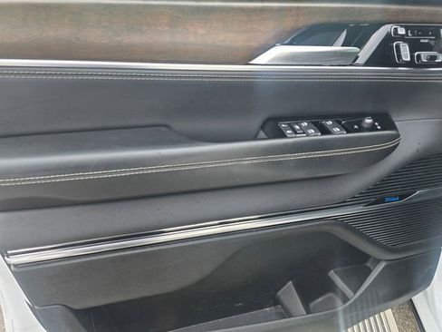 Used 2023 Jeep Grand Wagoneer 4WD image 22