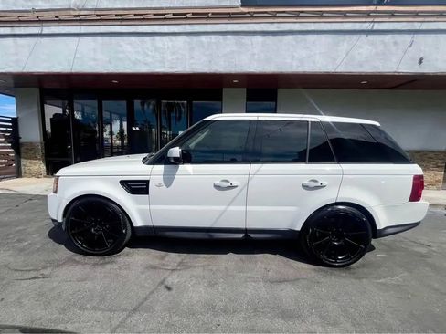 Used 2013 Land Rover Range Rover Sport HSE image 6