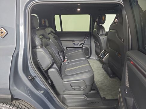Used 2024 Rivian R1S Adventure AWD/4WD image 15