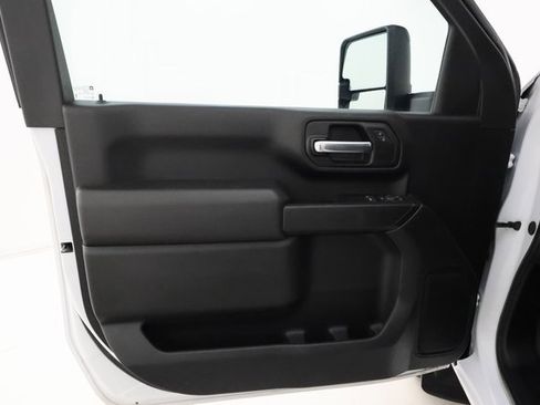 Used 2025 Chevrolet Silverado 2500 W/T w/ WT Convenience Package image 7